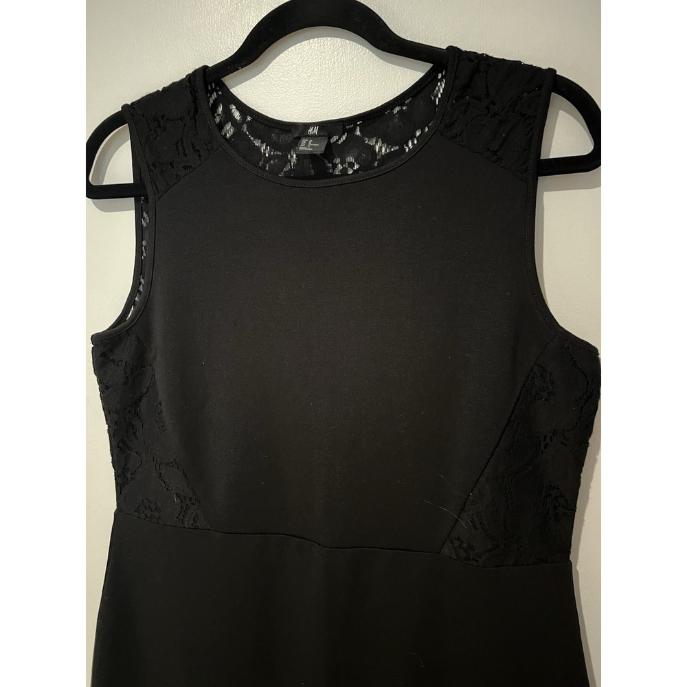 H&M‎ Above Knee Little Black Dress With Lace Back And Front Detail Size M